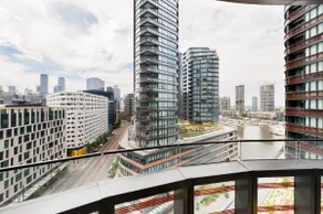 Modern Magic on the Yarra with Resort Amenities - Image 5