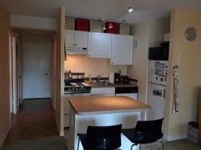 Cozy 1BD Near Convention Center Heart of Seattle - Image 3