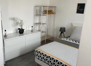 Large studio 3 minutes from Versailles (WiFi) - Image 2