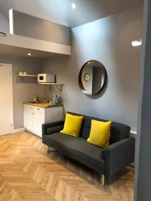 The Rhubarb Room- Self Contained Private Annexe - Image 4