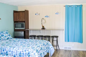Whitehall Cottages Boutique Motel # 8 - Image 2