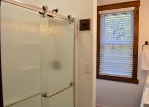 La Casita: A Cozy Retreat Near Wake Forest University\" - Image 5
