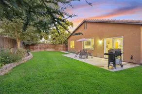 3 BR Visalia Home - Great Neighborhood - fast WiFi - Image 4