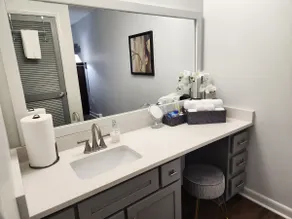 Elegant Studio in the Heart of Rocket City -gated - Image 5
