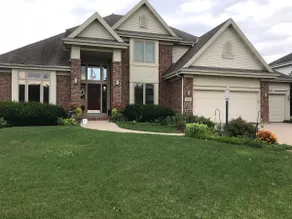 Contemporary home near Madison - Image 2