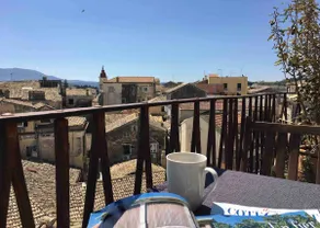 Belvedere flat 2Bd panoramic view of town and sea - Image 3