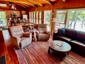 Lake front home on private, tree-lined drive. - Image 5