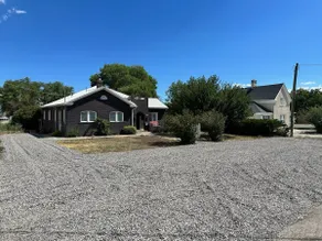 The Lilac House: a cozy, three bedroom Bungalow - Image 2