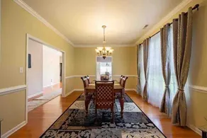 Beautiful home in Charlottesville. - Image 4
