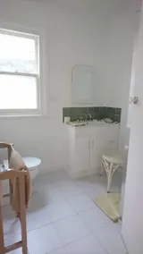 Lake Surprise Cottage - Image 4