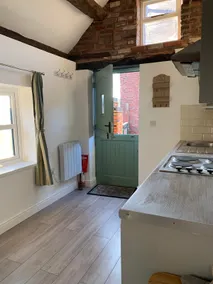 Character Self-contained Cottage - Image 4