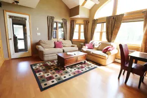 3BR townhouse on Golf Resort near Lincoln/Loon - Image 2