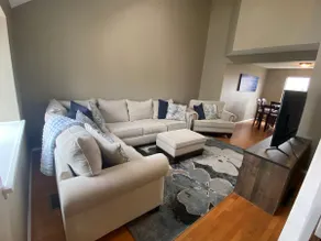 Freshly remodeled 4 bdrm home for up to 8 guests - Image 2