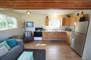 1 block to beach/ 30 day minimum 3 Beds! - Image 4