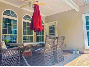 Spacious Luxury Retreat in North Macon - Image 3