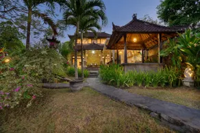 4 BR Villa Karangasem | overlooking Lempuyang - Image 3