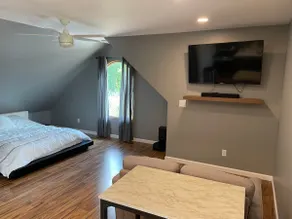 Modern / Rustic Cabin • Minutes to Frankenmuth - Image 3
