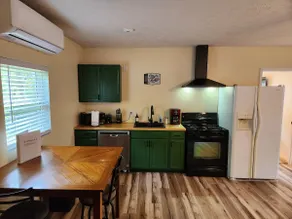 Quiet Apartment close to Town Center - Image 4