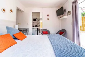 Comfortable room, equipped and with parking - Image 3