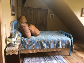 Cowboy Loft at Azevedo Ranch | 2 Queen Beds - Image 4