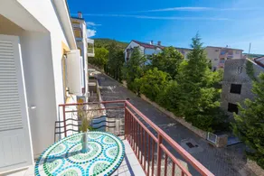 Studio Apartment With Swimming Pool & Sea View - Image 4