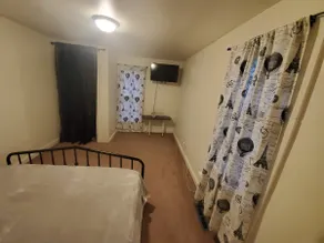Hotel Whiskey - Image 4