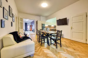 (G)old Town Superior - 4 bedrooms, 2 bathrooms - Image 3