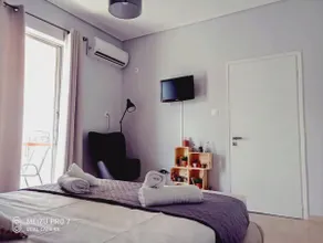 Downtown Penthouse apartment near city center - Image 2