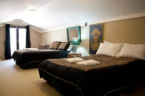 The Gallery Cabin - Image 3