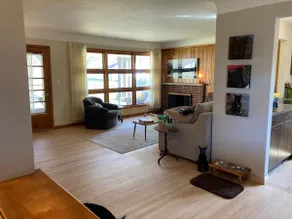 Mid-Century Modern Ranch in quiet neighborhood - Image 2
