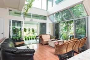 Garden in Bangkok - Image 3