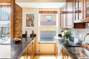 Stunning Old Town Penthouse with Private Rooftop - Image 3