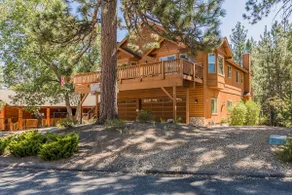 Luxury Cabin Minutes to Slopes & Lake w/Hot Tub! - Image 4