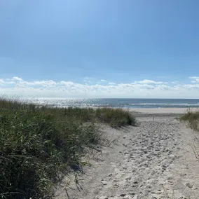 Steps to Beautiful Brigantine Beach.  1st. Floor Unit with Private Porch. - Image 4