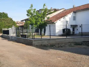 Complete country house in a strategic location - Image 3