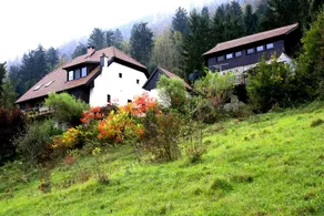 Old Country home with a beautiful view - Image 5