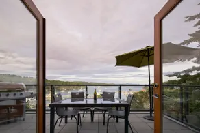 Ocean View Penthouse on Salt Spring Island - Image 2
