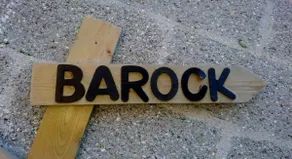F2: The Barock-Hôpital-Parc Astérix-Paris - Image 3