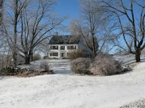 Private Apt on Farm, Hot Tub with views! - Image 4