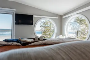 Waterfront Escape at the Tip of Door County - Image 4