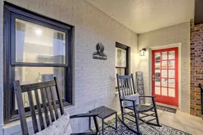 Little Red Door, a poolside guest suite - Image 2