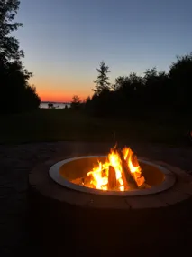 Shell Lake Luxury Cabin - Image 3