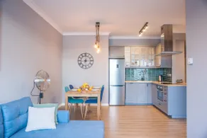 Apartment with a terrace overlooking the lake - Image 5
