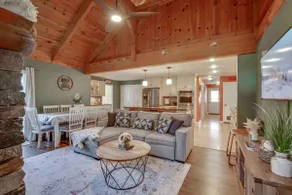 Vermont Mountain Retreat w/ Scenic Views - Image 3