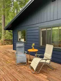 Gorgeous riverfront retreat One Hour from Portland - Image 4