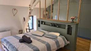 Le petit Boudoir In the heart of downtown Souillac, on Place de la Halle and its market - Image 2