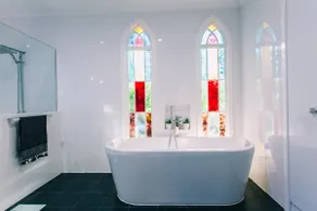 Église convertie sur la rivière Bellinger - Image 2