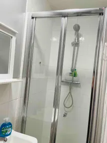 Malvern Apartment - Image 4