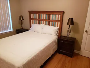Centrally located in Pensacola - Image 4