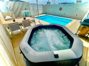 Private Rooftop Pool & heated Jacuzzi, Sea Views - Image 2